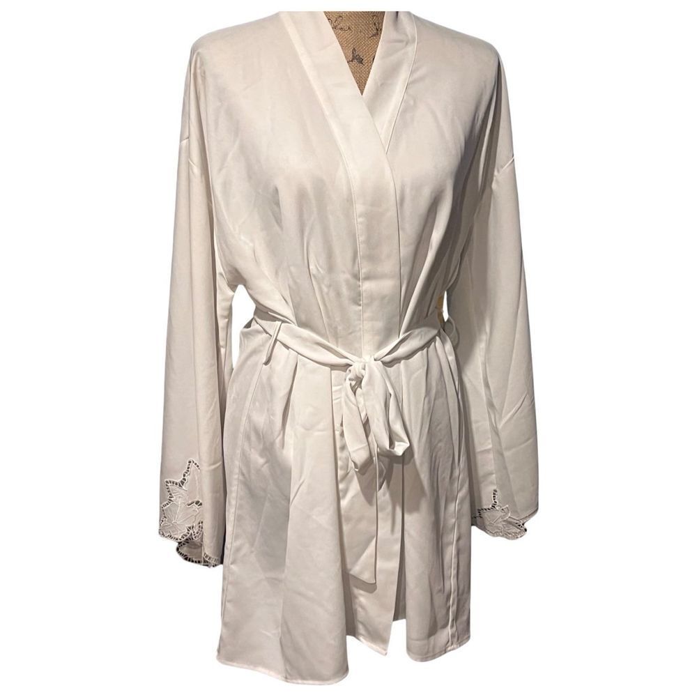 Intima Satin Nightgown Robe Soft Lace Ivory Cover with Tie Women size S/M